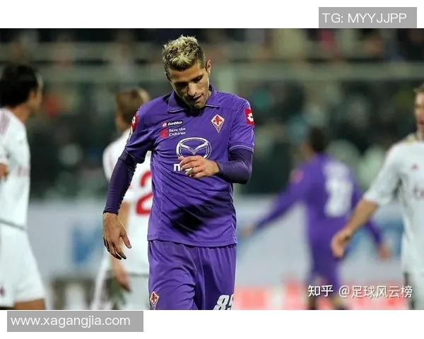 足球明星贝斯卡的传奇旅程与辉煌成就揭秘